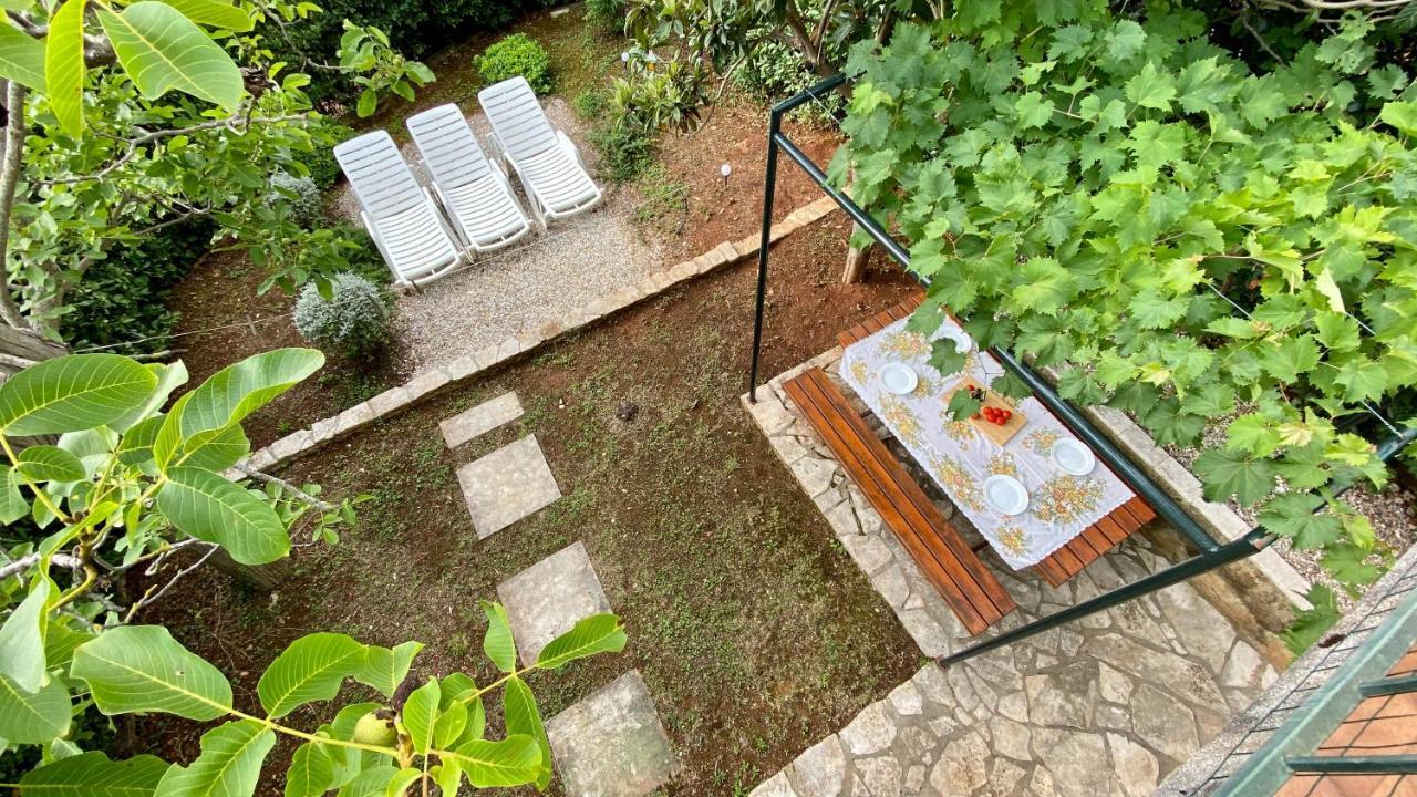 Bilini Garden Apartment Pula Exterior foto